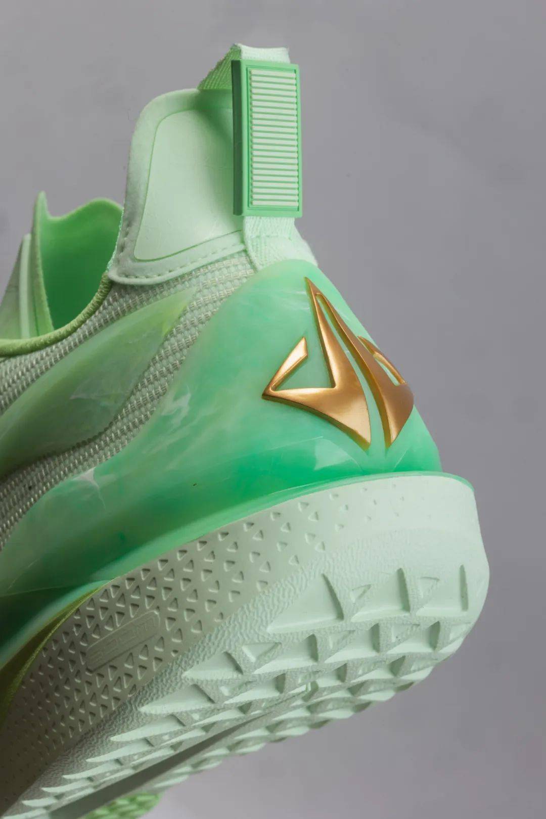 发售 | li-ning 李宁 吉米巴特勒2代 jb2-玉石