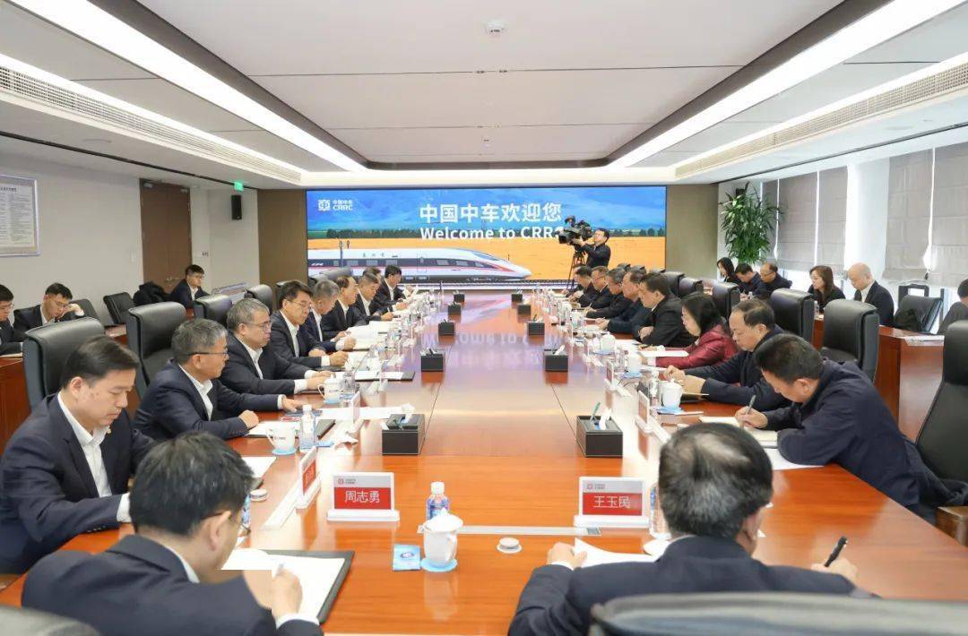 3月1日,中国中车党委书记,董事长孙永才在中车总部会见了湖南省省长