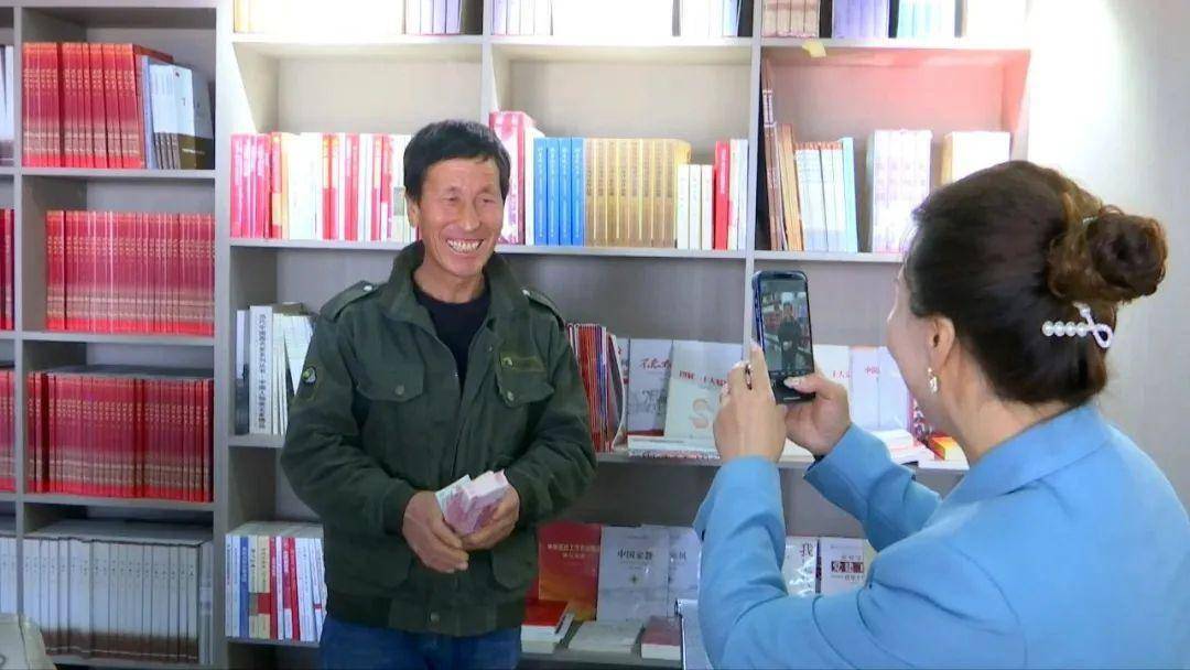 去年5月,环县县委统战部把庄子峁树立为"环县网络统战工作村村播