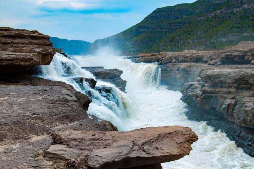 半价!多地宣布→_黄山风景区_门票_女性