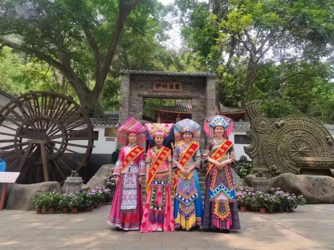 8妇女节,我在伊岭岩等你来!做自己,不止节日才闪耀!