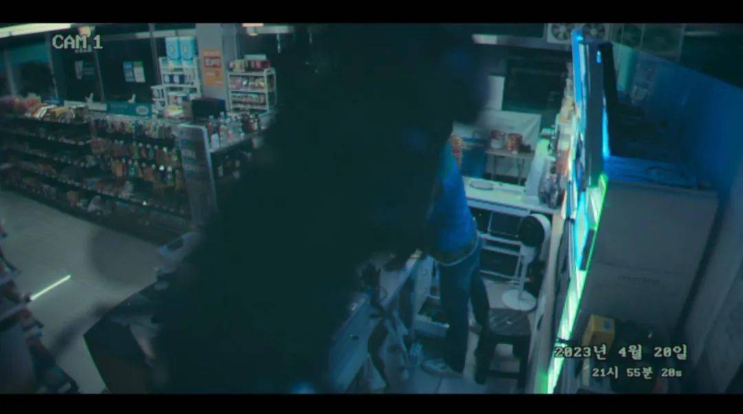 网飞r18韩剧,又爆了一部_锤子_大叔_警方