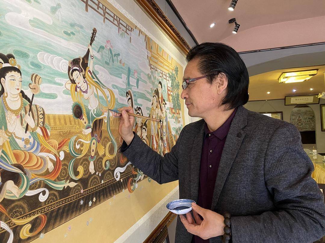 传承敦煌精神 弘扬敦煌画派,专访敦煌佛学书画院院长高峰_文化_研究