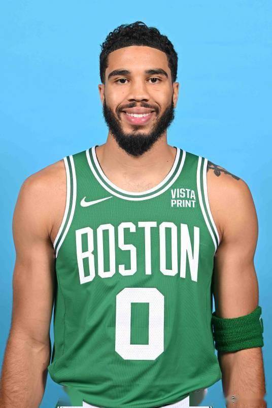 单赛季拿到两千分,23-24赛季这些nba球员有机会办到