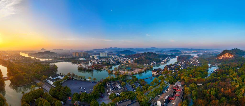 浙江绍兴柯岩景区奇石林立 姿态各异_中国_图片_来源