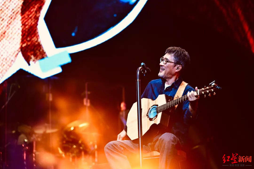 李宗盛还将完美诠释近30首具有划时代意义的经典代表作,触动多年未见