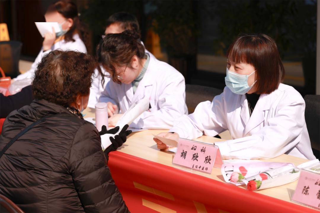 巾帼有力量芬芳半边天女神节致敬不平凡