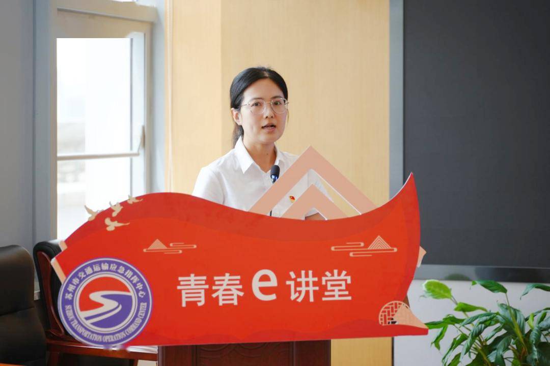 佟 馨妙手著文章柔肩担重任作为一名工程技术人员,刘悦从不满足于现状