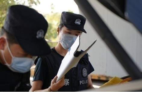 厉害了95后戍边警花让上千个细节开口说话