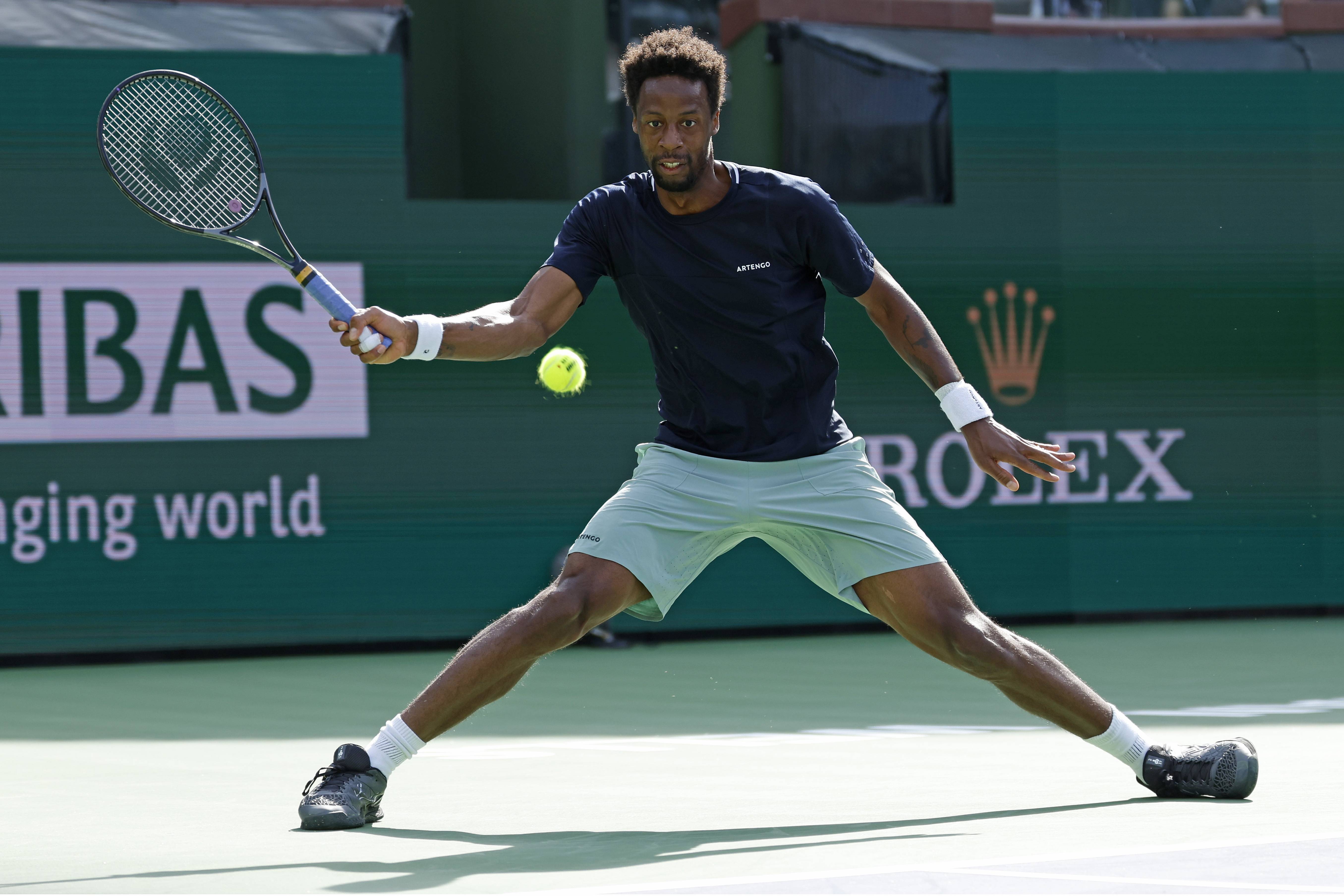 当日,在美国印第安韦尔斯进行的巴黎银行网球公开赛男单首轮比赛中