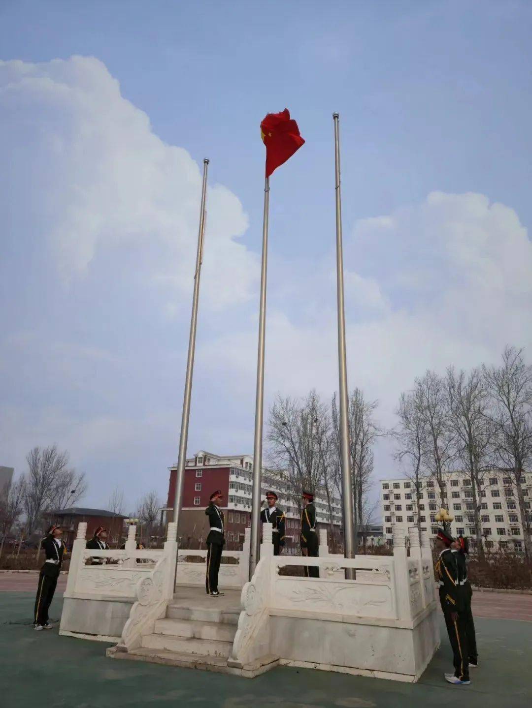 3月7日上午,武罗学校苏正校区隆重举办2023
