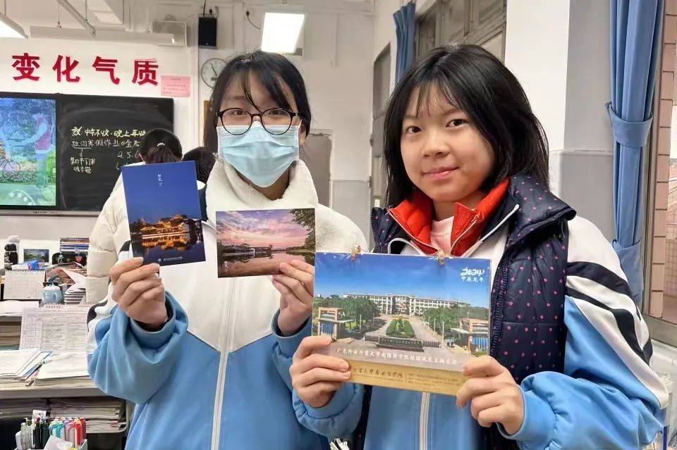 讲好南国故事感恩母校行回访南海九江中学