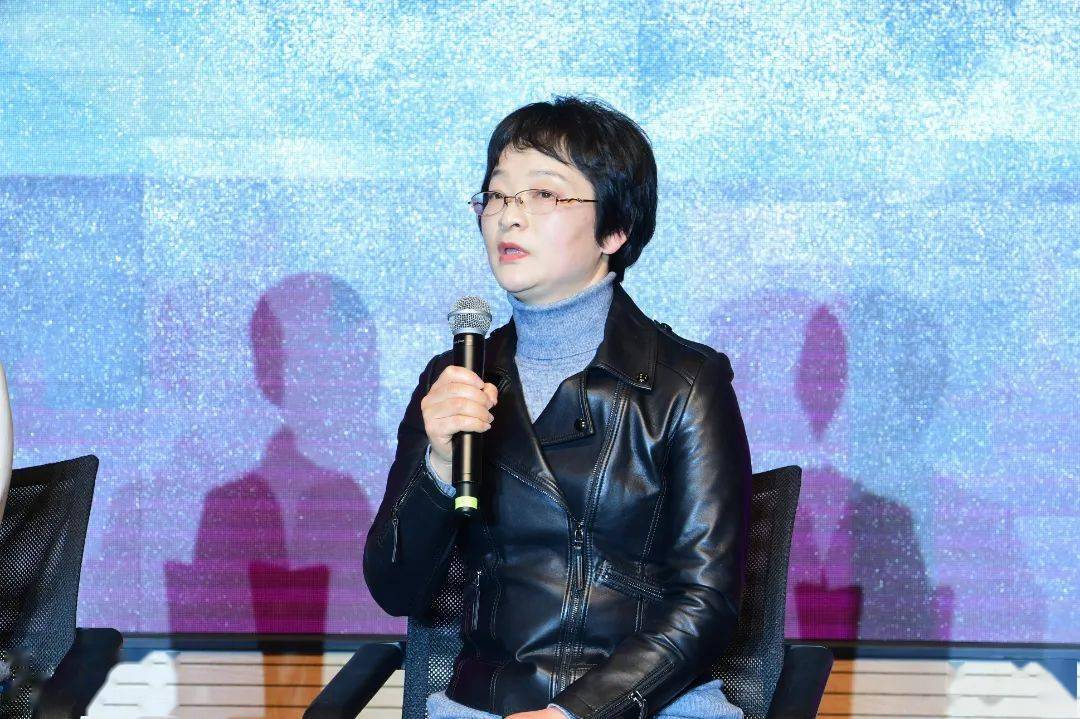 张春英上海市五一劳动奖章致敬闪闪发光的她上海东虹环境保洁有限公司