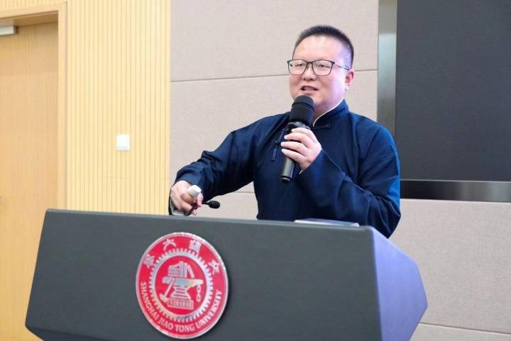 一位金庸粉的侠义人生我叫袁斐袁承志的袁胡斐的斐