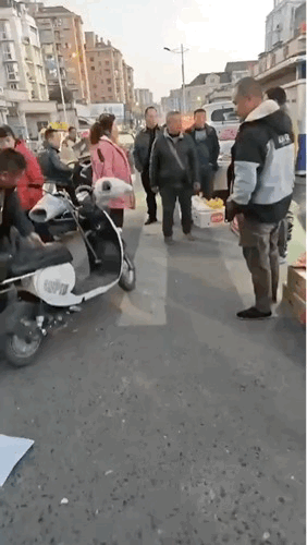 老乡开门送温暖