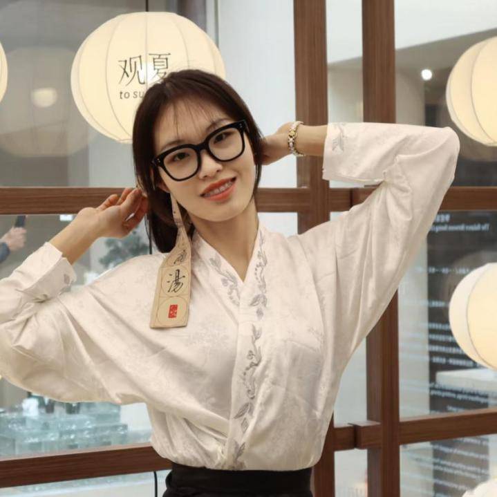 她力量成就她未来