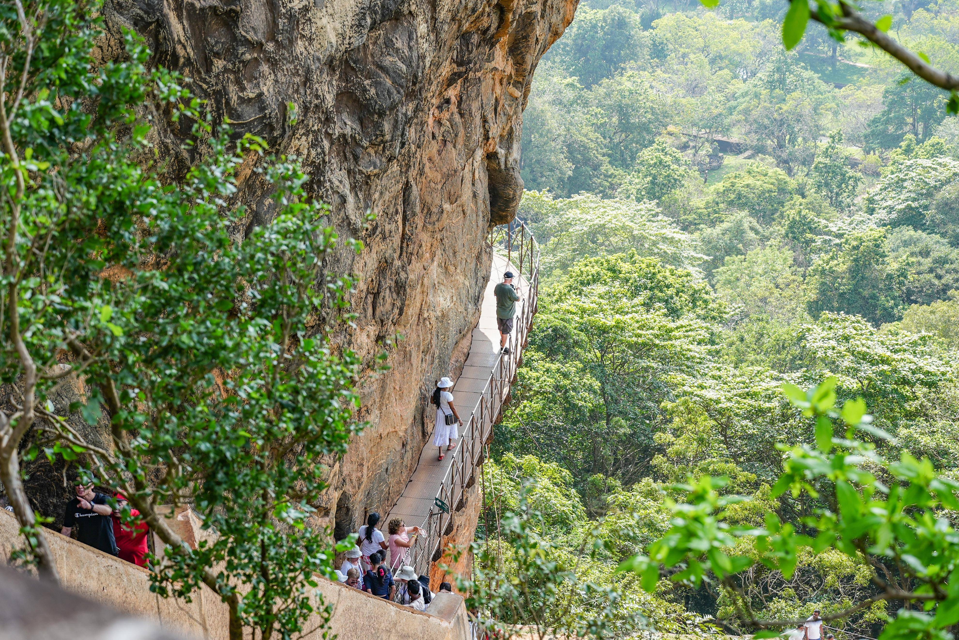 登临狮子岩:古人的天空之城,如今的世界第八大奇迹_岩石_平原_敬畏