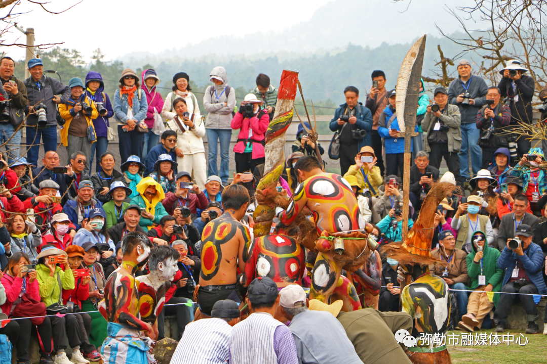 弥勒祭火节3月12日约起万人狂欢