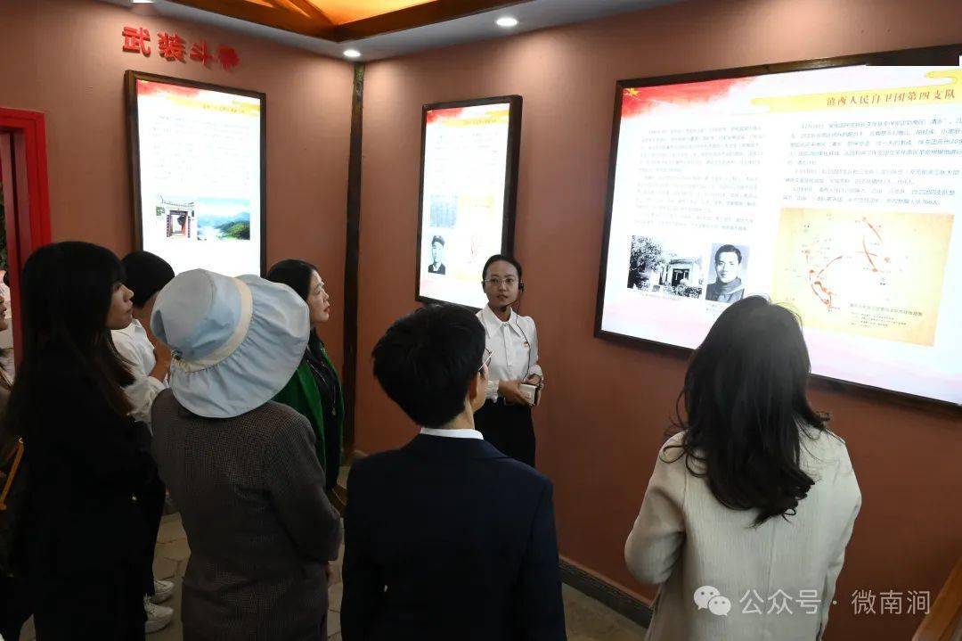 座谈分享之前,与会女同胞先后深入拥翠乡龙凤村田园综合体调研村级