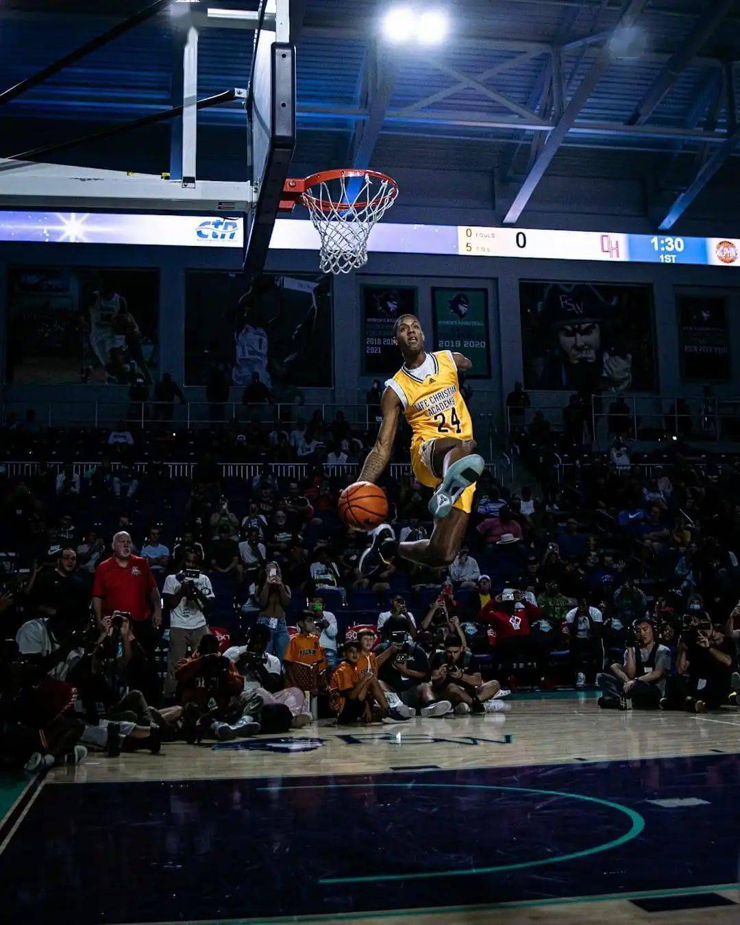 历史首人独臂杜兰特参加选秀让你一条手臂也能打爆你