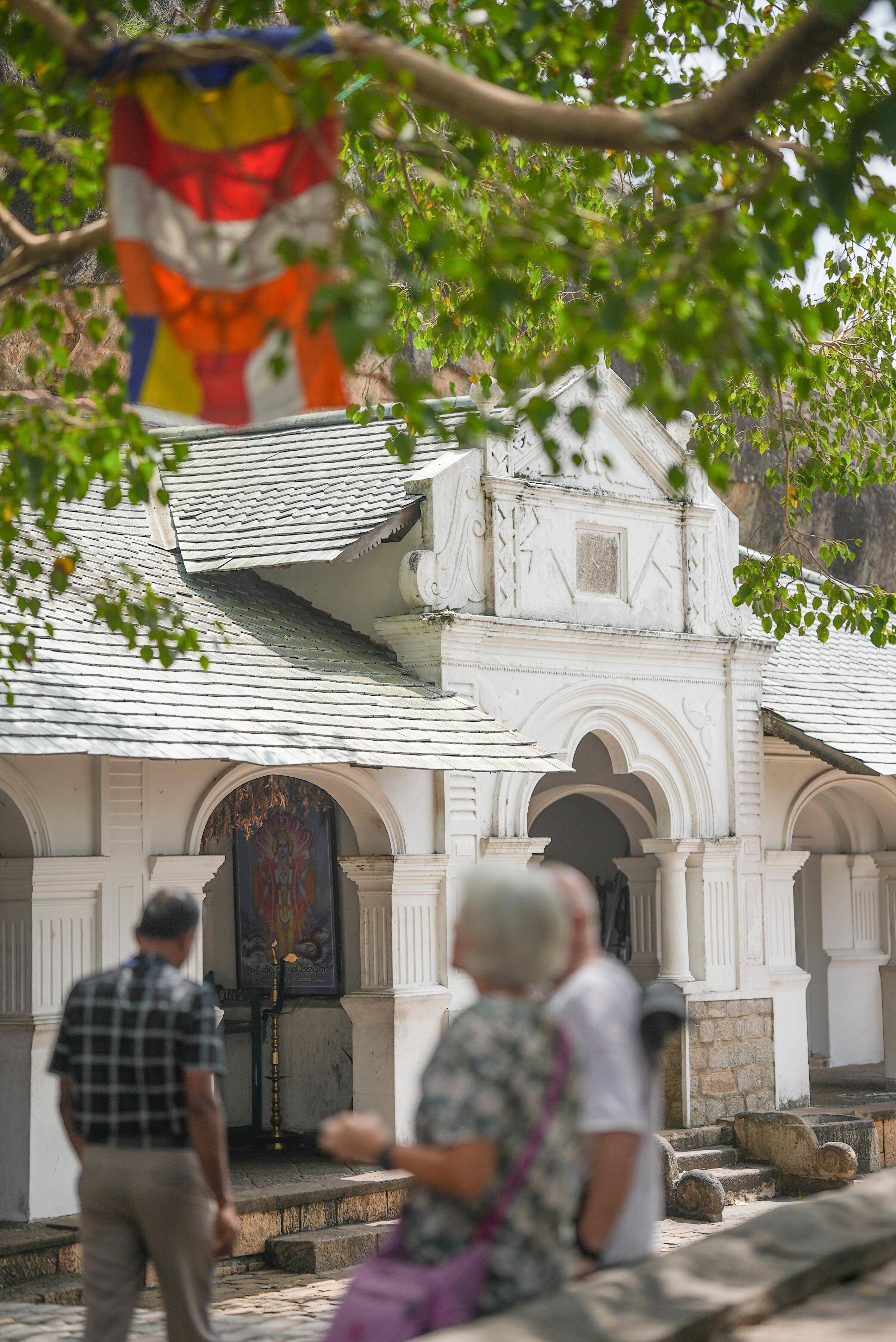 东方"极乐世界",五个大规模的石窟造像群,居然在个岛国上_布勒_艺术