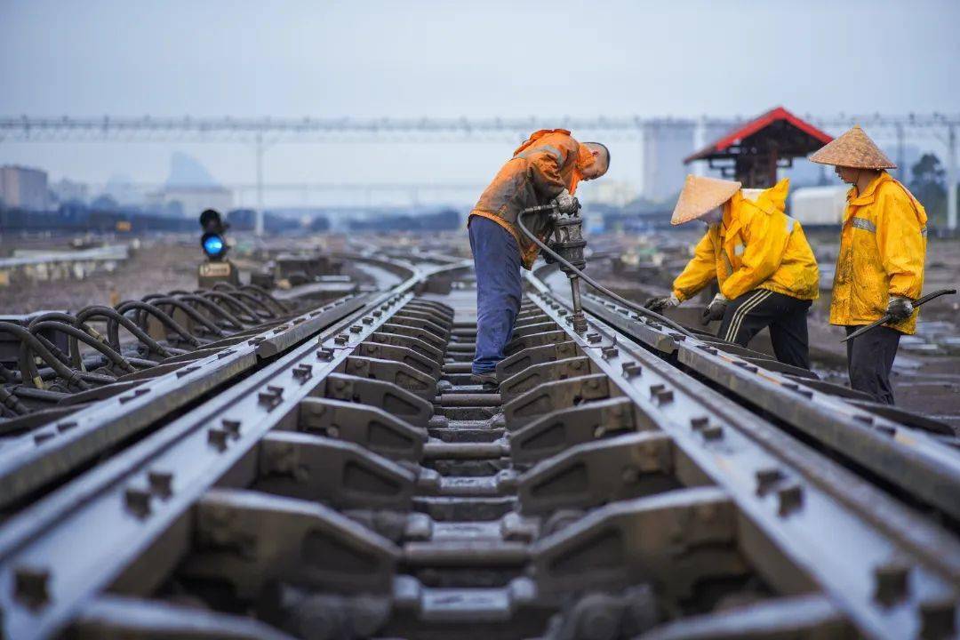 温暖回家路铁路春运优秀摄影作品选登