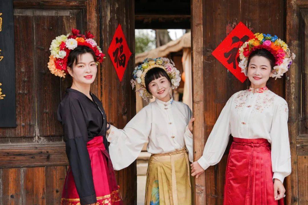 把春天簪在头上五店市春日簪花大会太赞啦