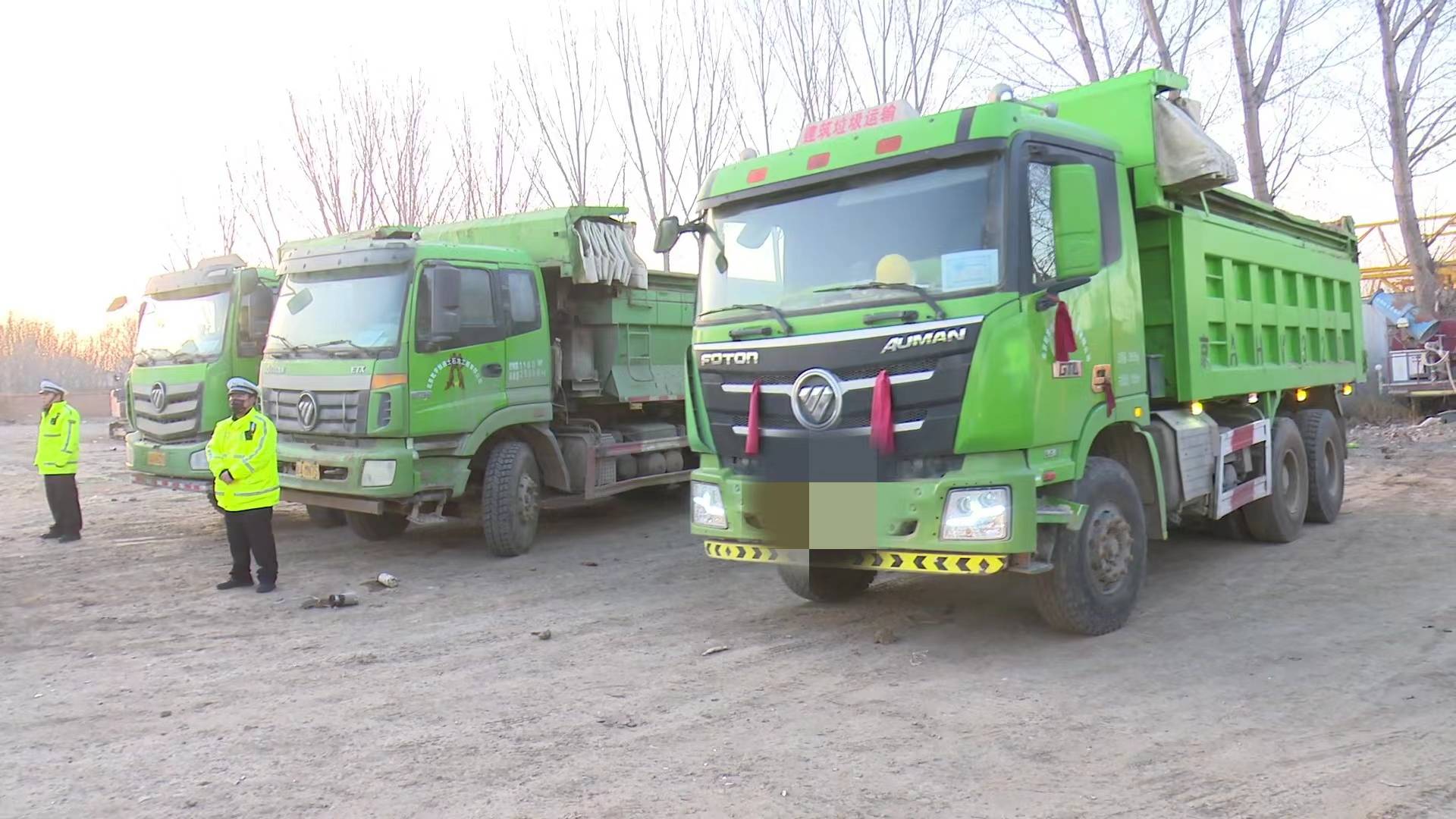 老板强迫,指使司机驾驶遮牌渣土车上路,房山交警查获幕后黑手_违法_北