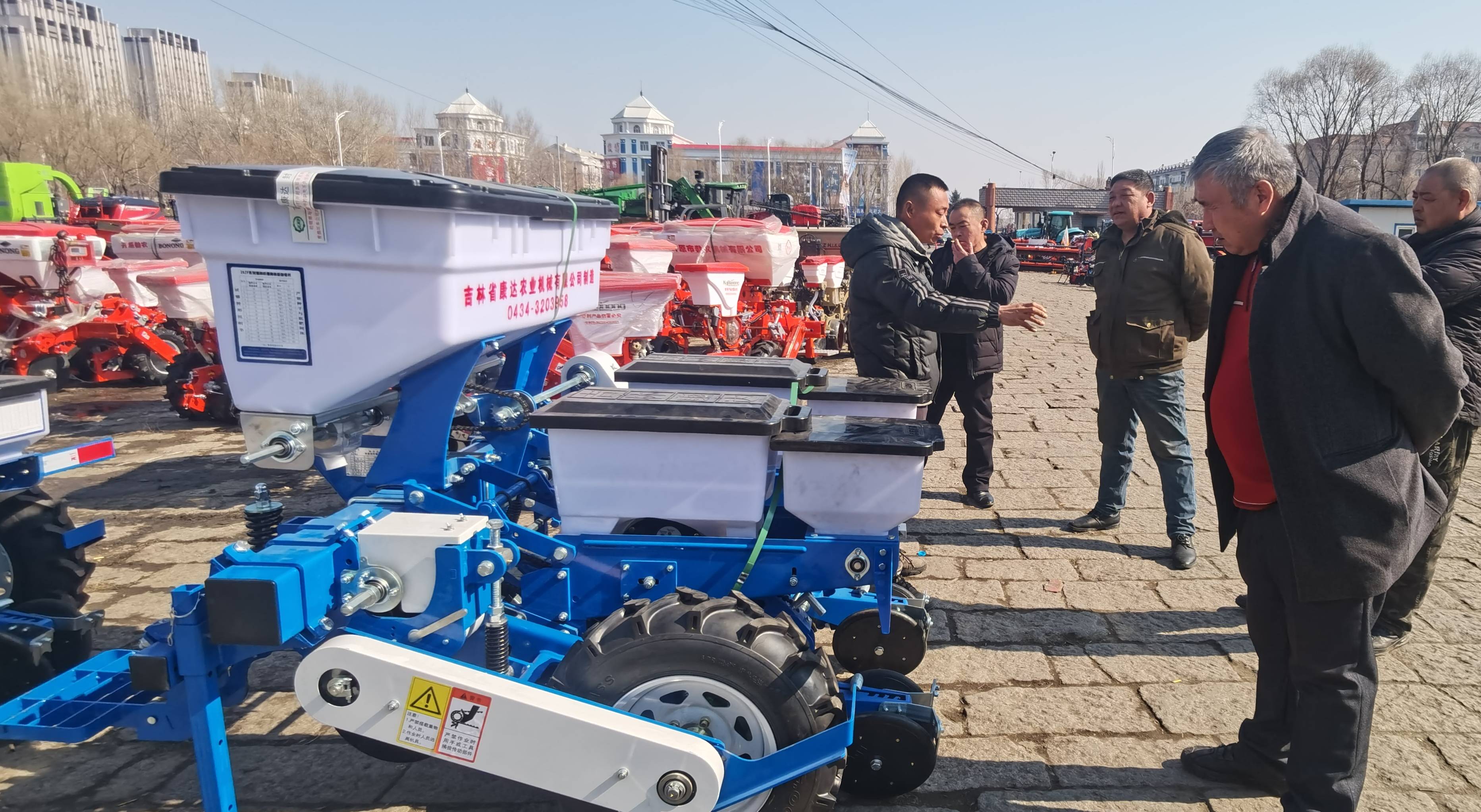 农机销售迎热潮