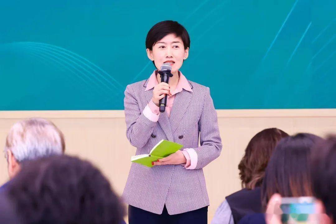 经过一天的精彩角逐,王若曦大夫凭借"肢端肥大症合并严重心衰患者的