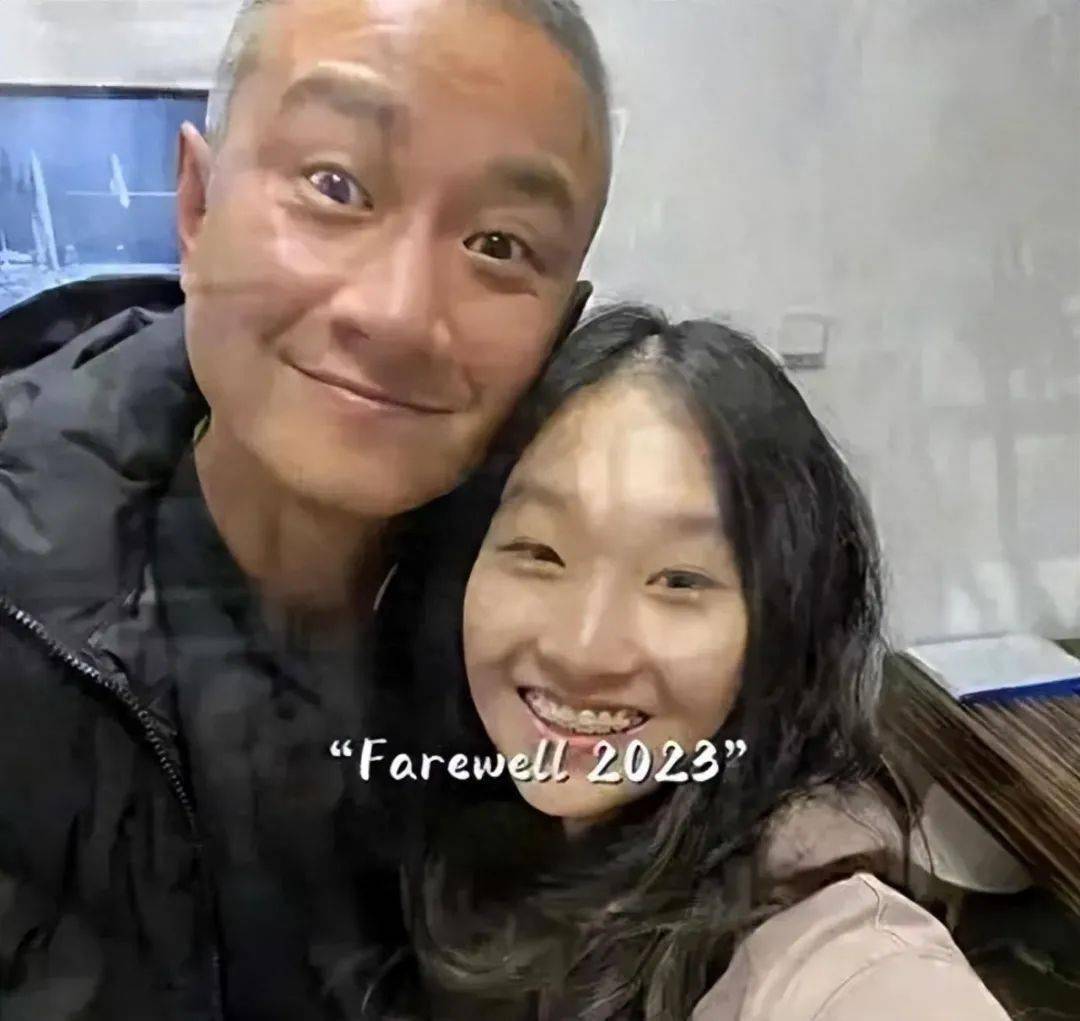 雪豹没捧红的2位女星颜值平平没事业心但有人已成资本