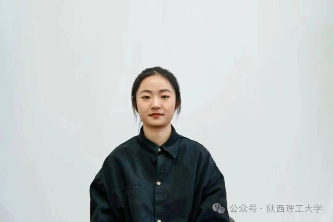 生科2001班黄欣怡.