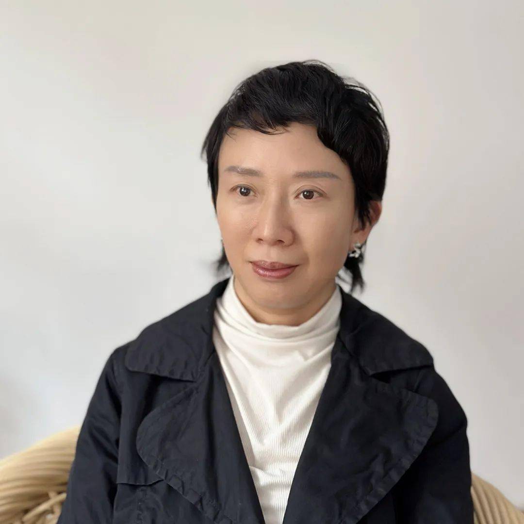 诗人,学者,译者.