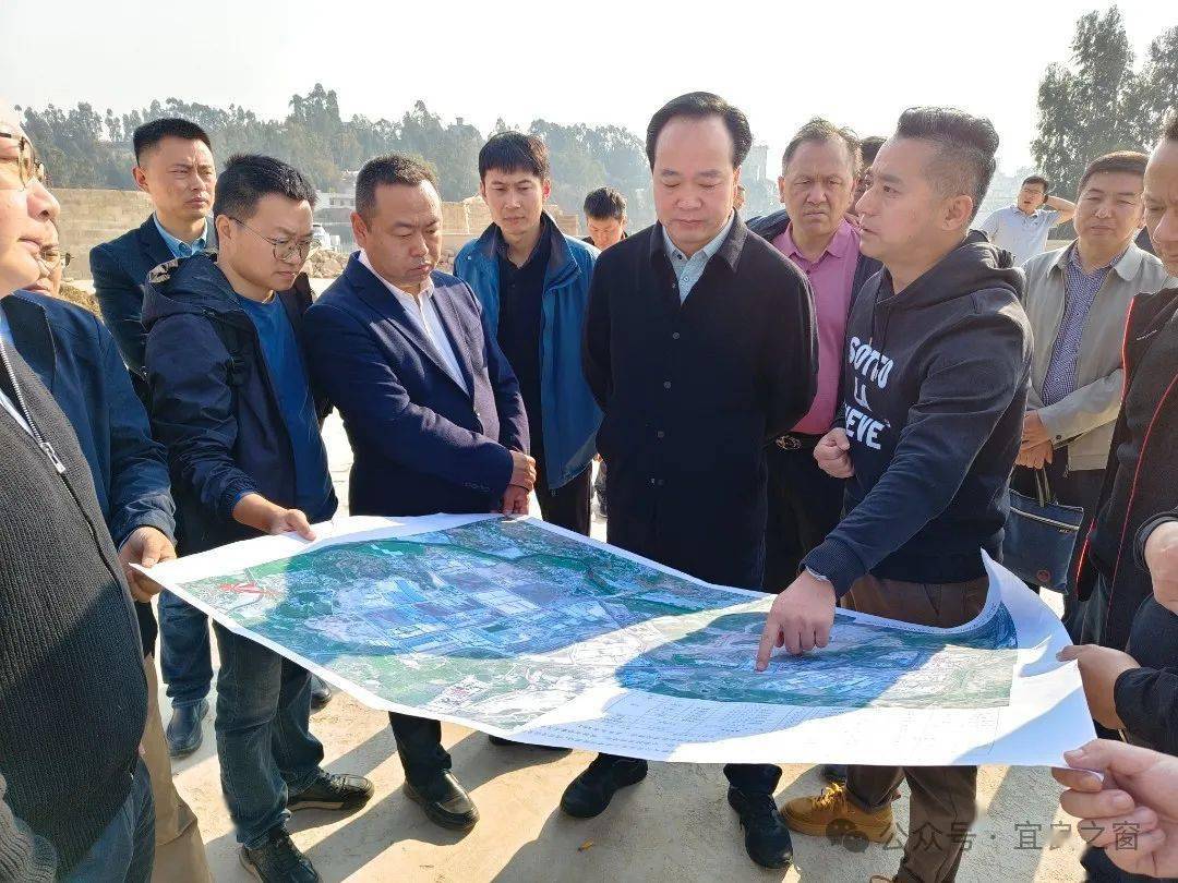 欧明锋现场调度产业园区项目推进