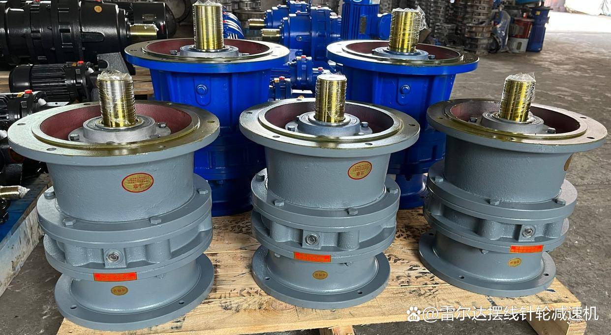 电机直联型xld4113kw单级立式双轴型摆线针轮减速机结构紧凑