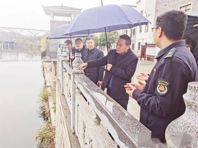 开展黑臭水体专项民主监督助力水生态环境持续改善