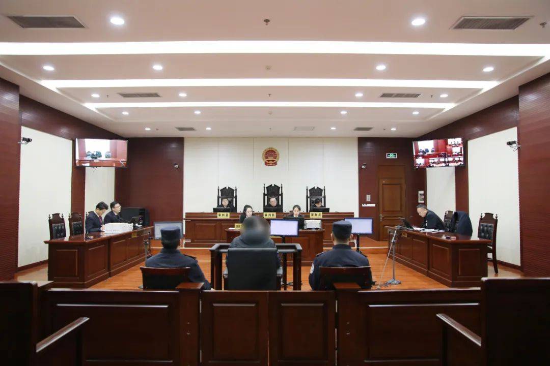 3月11日下午,淄川区人民法院对上级法院指定管辖的山东能源集团龙口