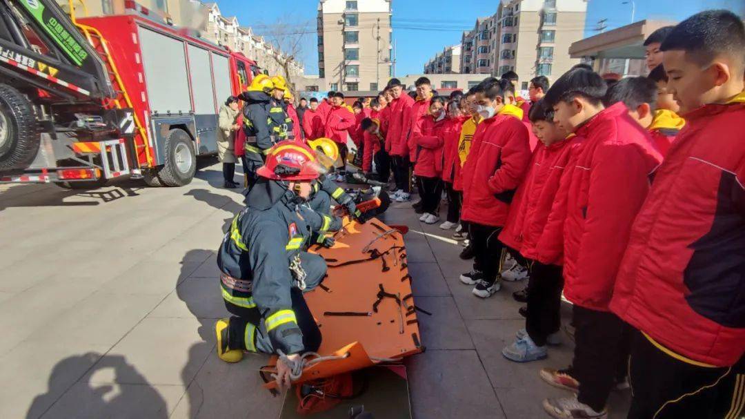 开原市消防救援大队开展消防安全第一课活动