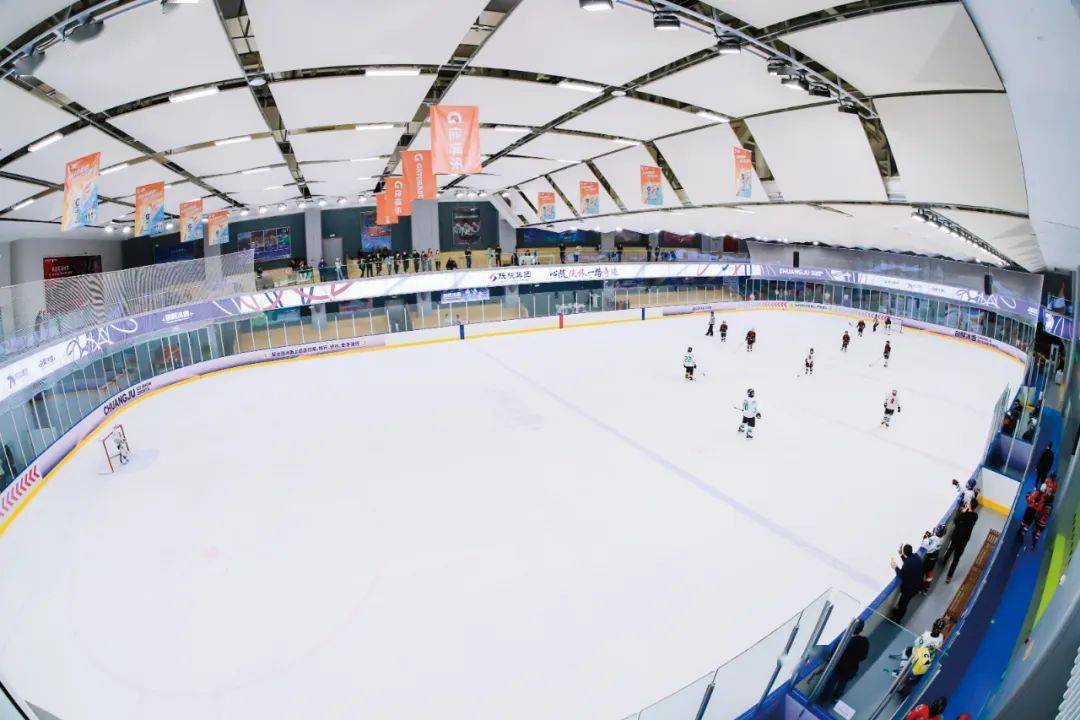 西北唯一国际标准真冰场主题空间想要充分发挥能效,自然需要和品牌的