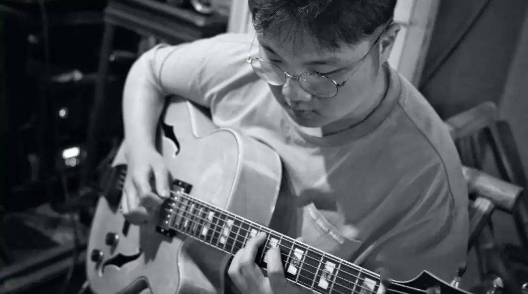 快乐星球大咖来了这些发光的音乐少年真的很酷