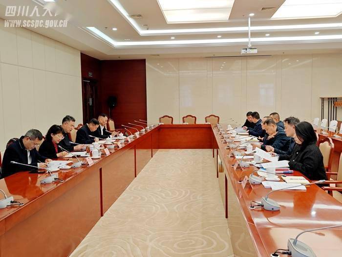 会议由省人大民族宗教委员会主任委员王承先主持,省人大民族宗教委员