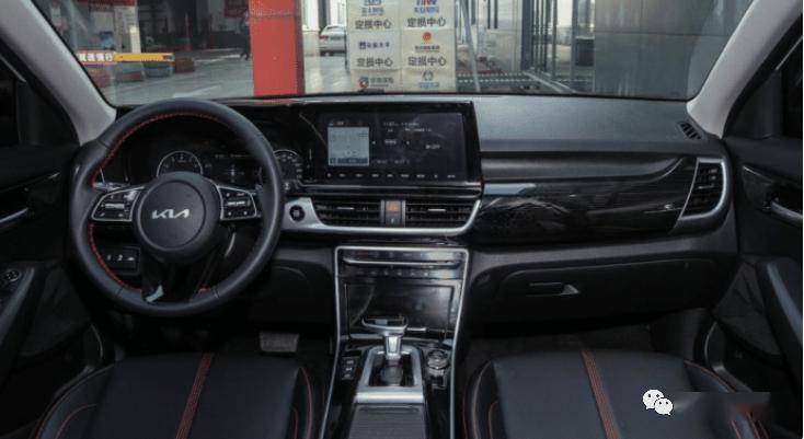 车身尺寸方面,全新傲跑的长度,宽度,高度甚至轴距都比当前的现代ix25