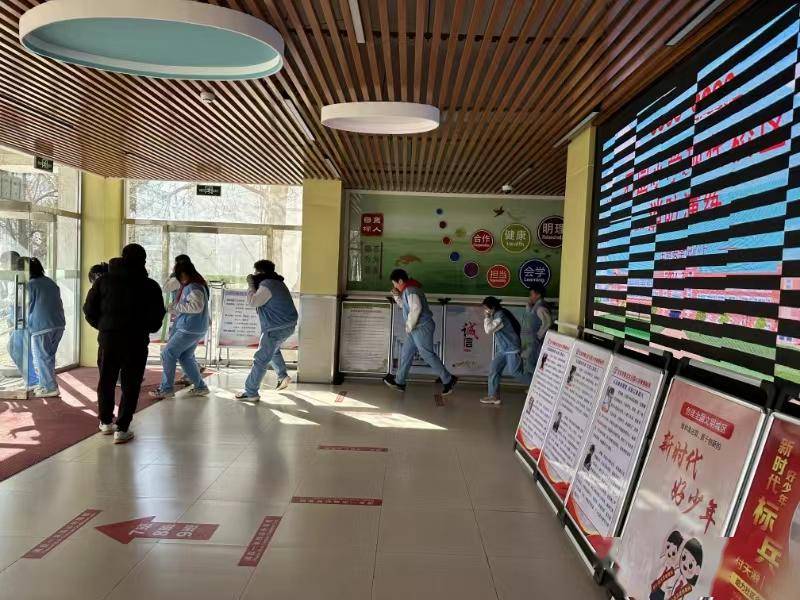 安全演练我们在行动石园小学教育集团现代校区开展消防安全演习活动丨