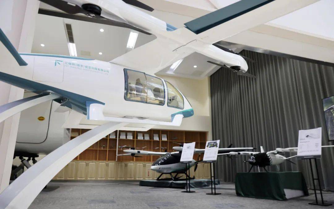 韩立明开展服务企业面对面活动并主持召开座谈会