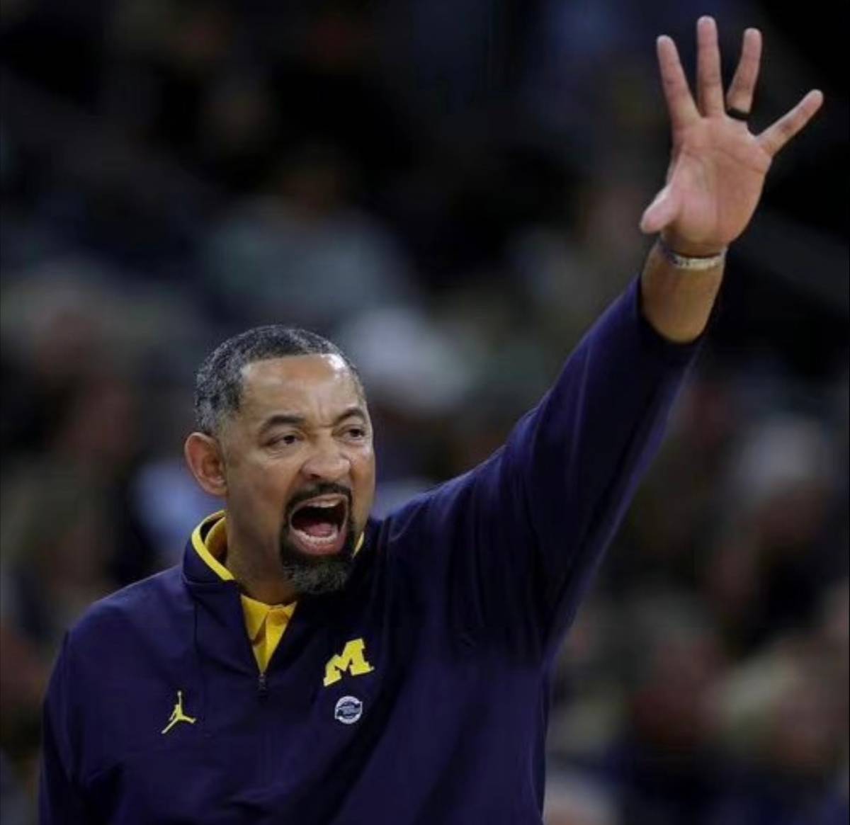 说到朱万霍华德,我们都会不由自主地称之为"霍二叔".