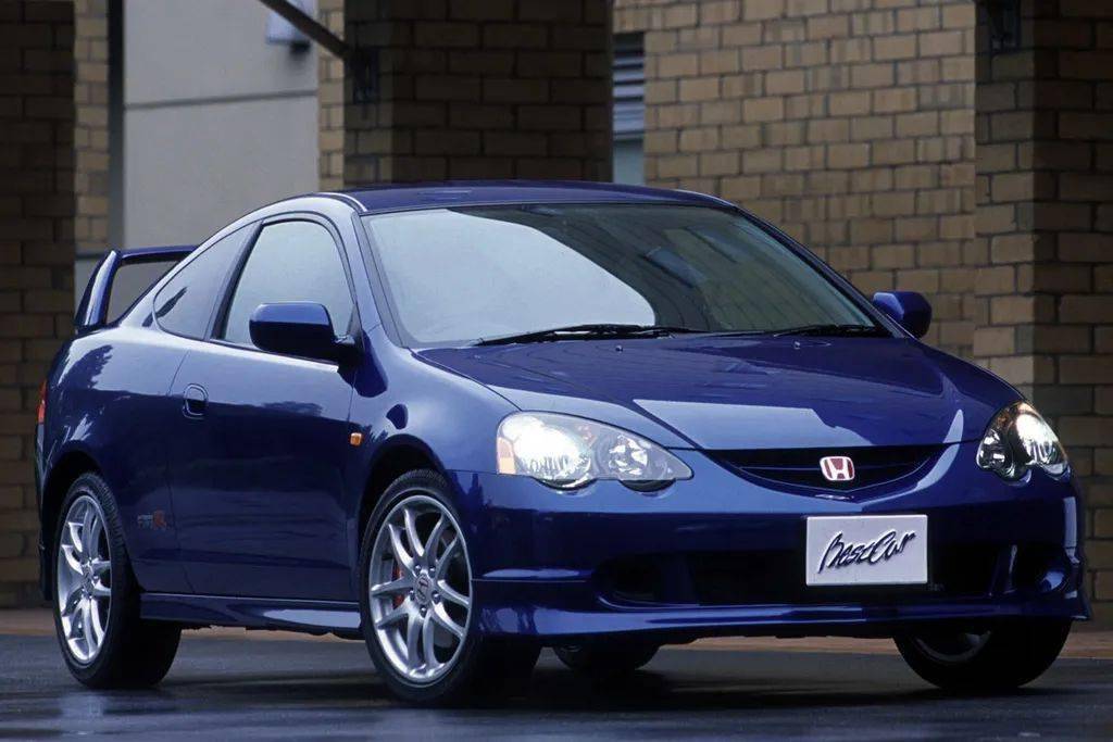 来自lcd的首款1/43合金全开模型,本田integra type-r dc5试玩_搜狐