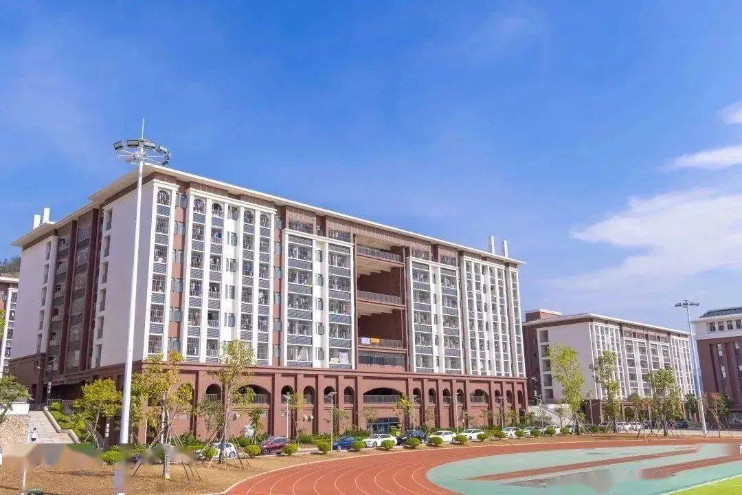 天啊2024春季高考共超60万人300分以下考生难度加大