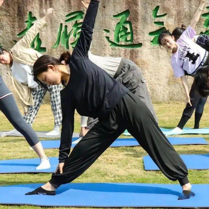 20232024学年中国美术学院活力社团风采展示caa瑜伽社