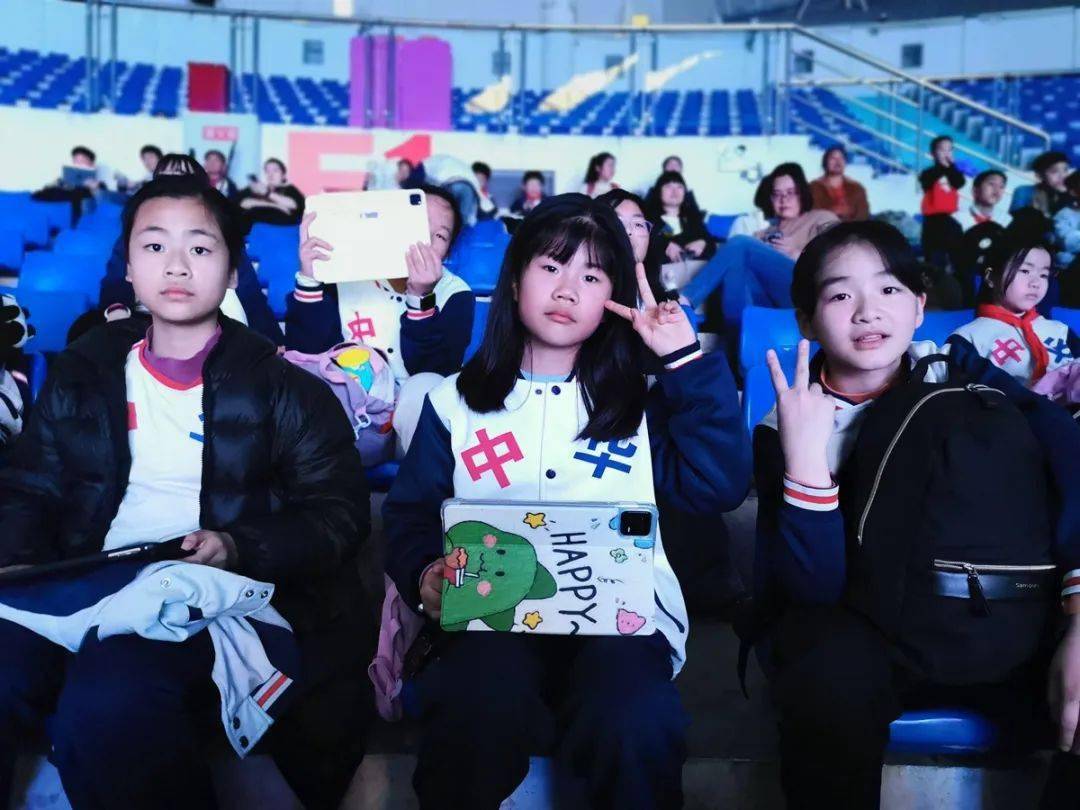 百年中华德育春日好时光一起趣研学丨渝中区中华路小学竹园校区45年级