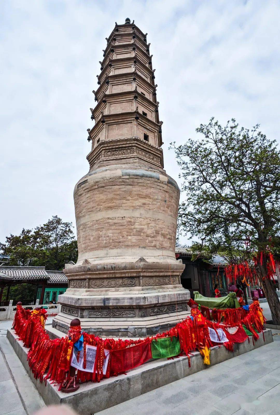 甘肃兰州白塔山公园